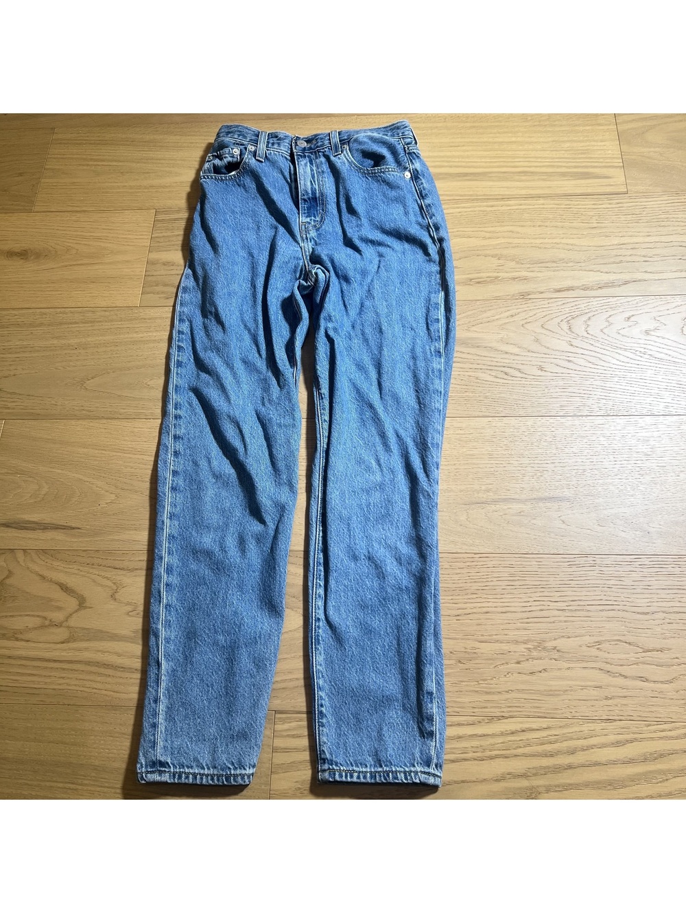 Levi's Women's Medium Blue Jeans – Size 24